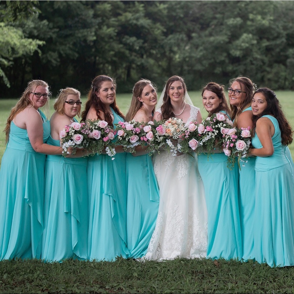 Spa blue David’s Bridal bridesmaid dress